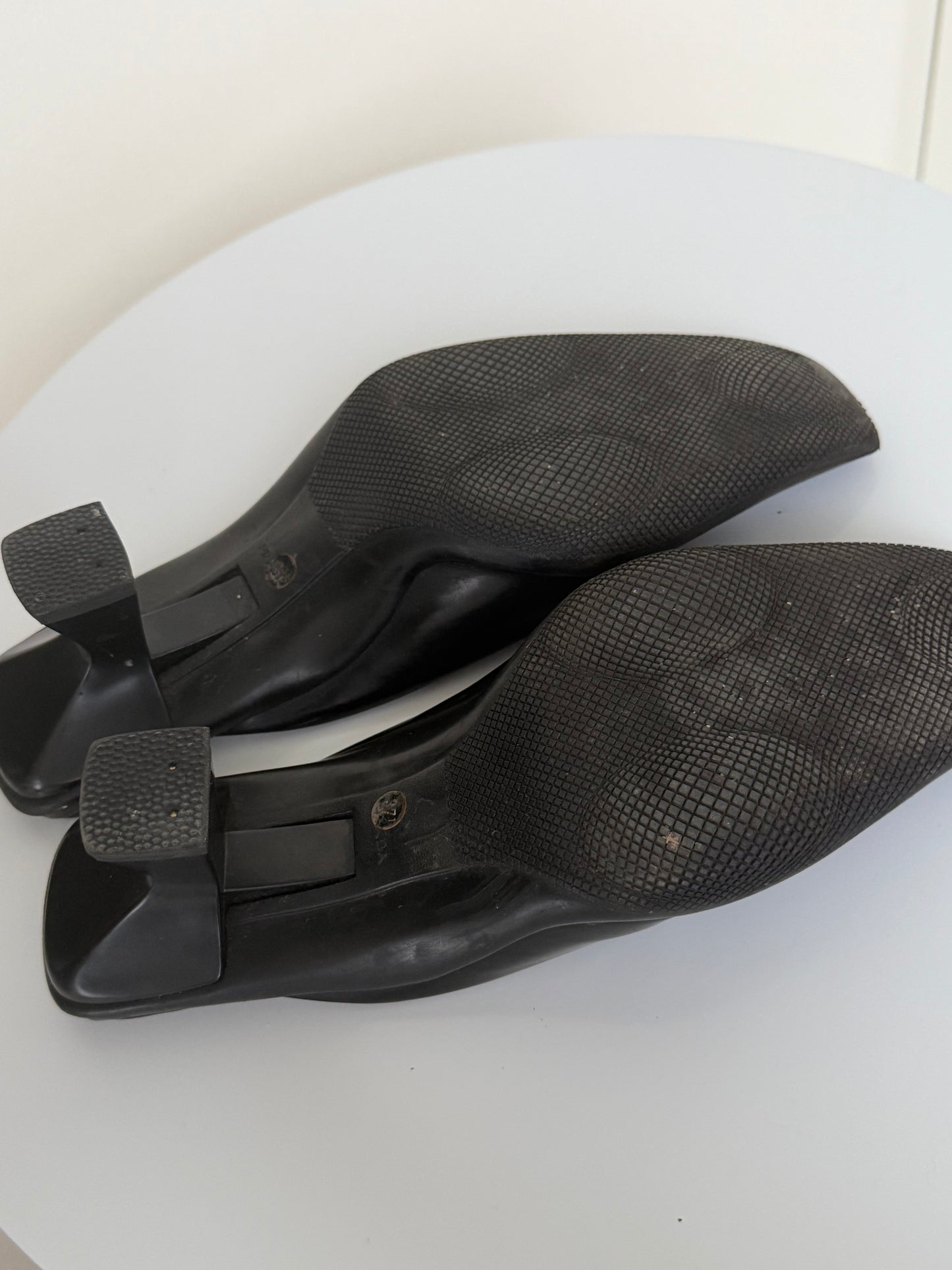 prada f/w 1999 Sculptural leather Mules