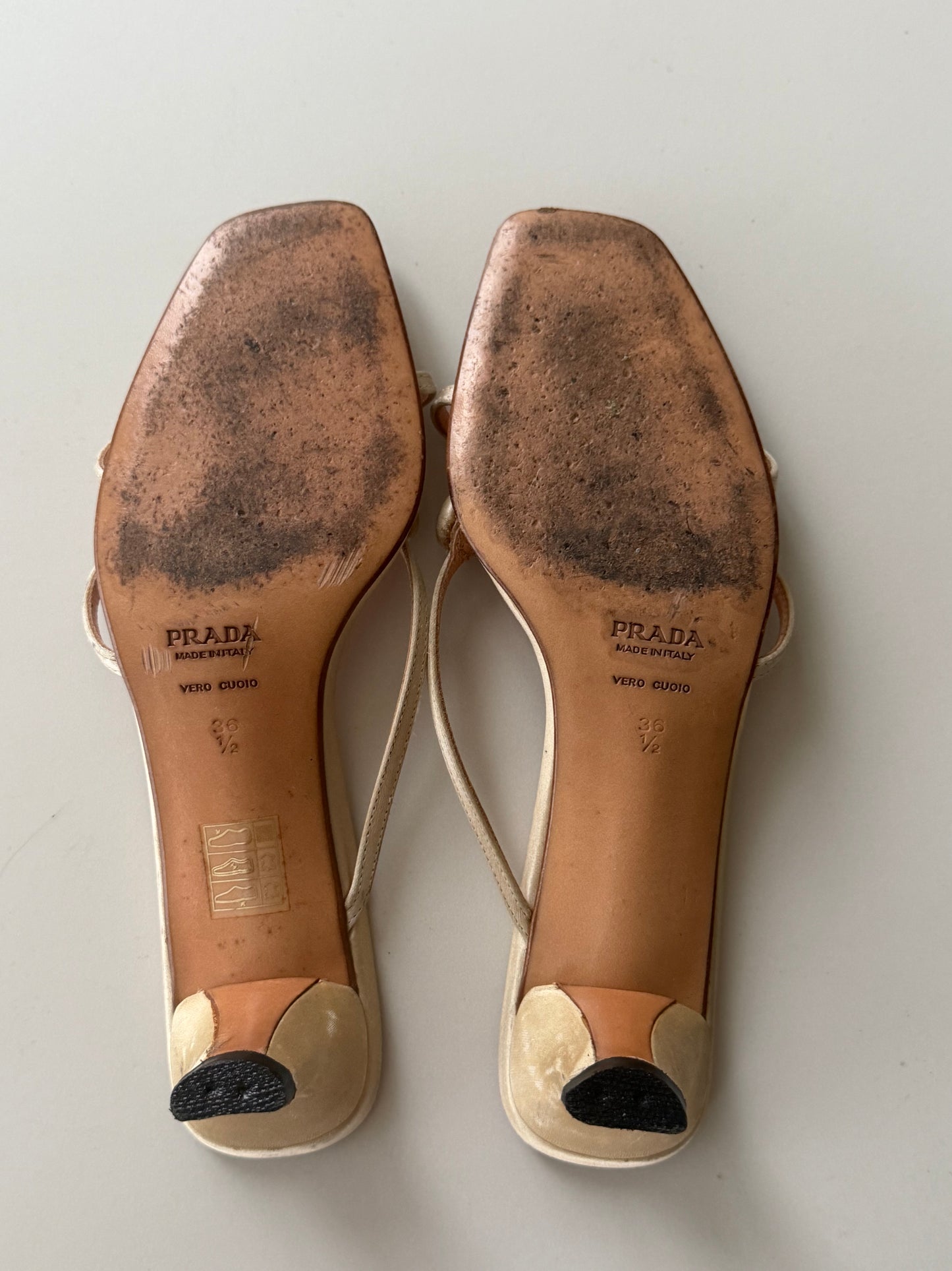 prada s/s 1999 saint knotted rose mules